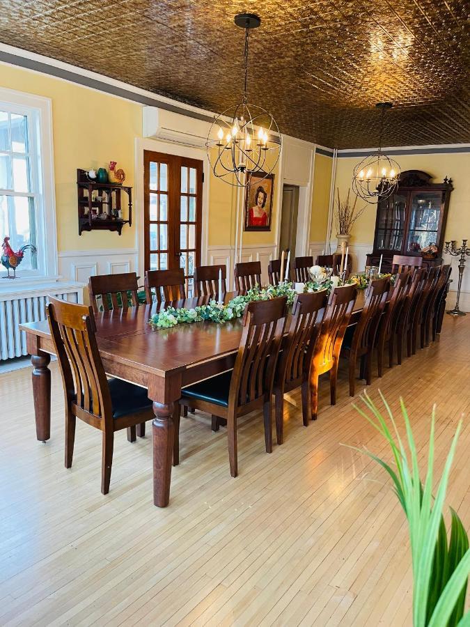 Carriage House Bed & Breakfast Winona Exterior photo